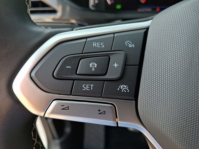 Used 2023 Volkswagen Taos SEL AWD/4WD image 21