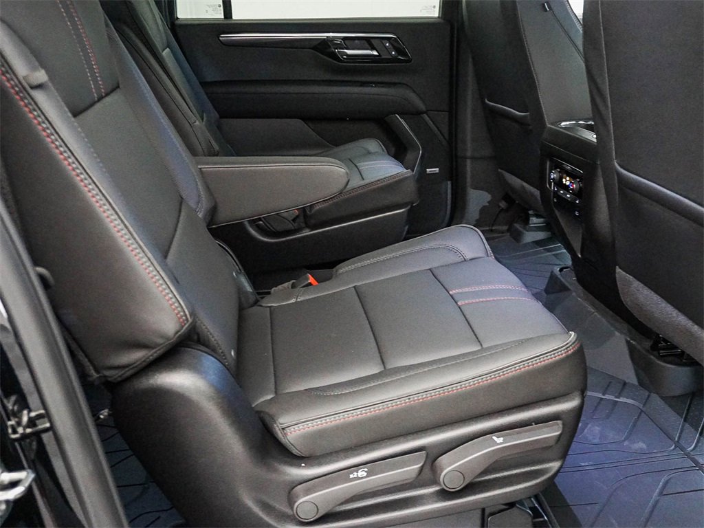 New 2026 Chevrolet Suburban RST w/ RST Capability Package image 15