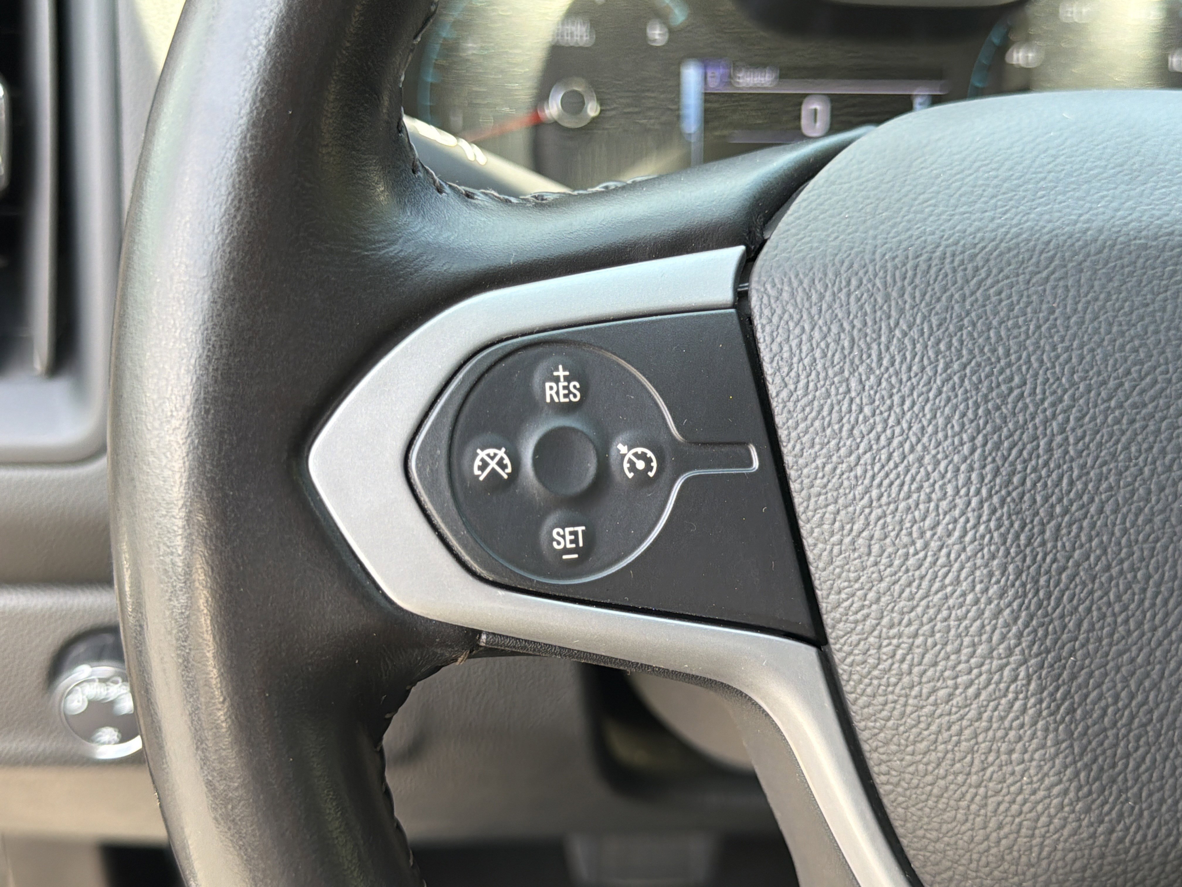 Used 2018 Chevrolet Colorado ZR2 AWD/4WD image 23