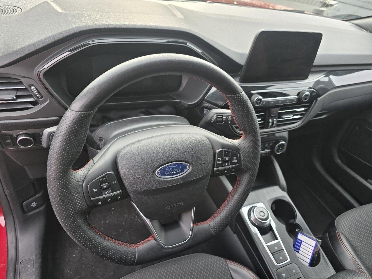 Used 2023 Ford Escape ST-Line image 18