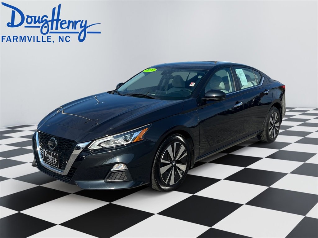 Used 2021 Nissan Altima 2.5 SV w/ SV Premium Package image 1