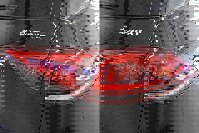 Used 2023 Mercedes-Benz GLE 350 4MATIC image 12