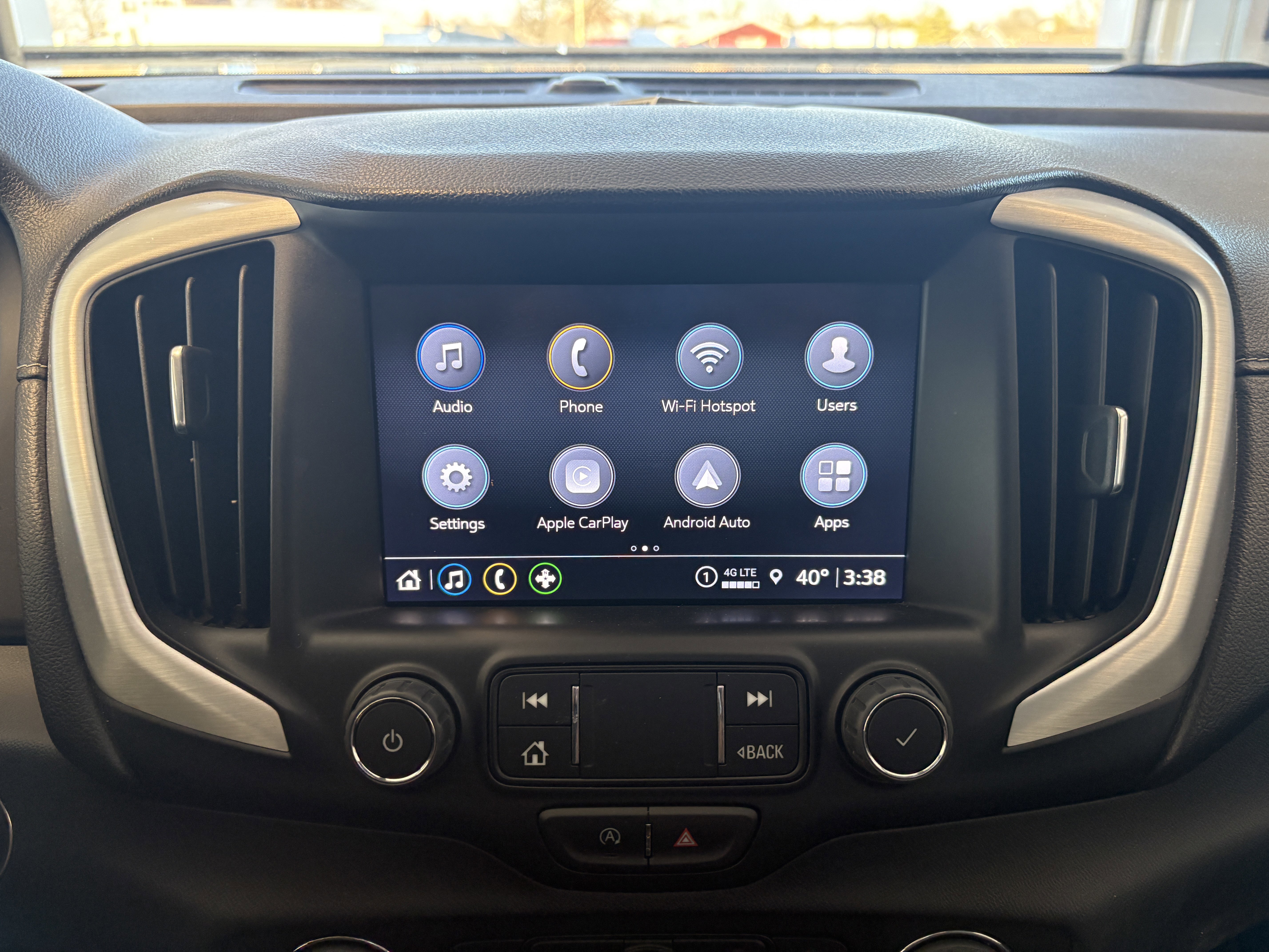 Used 2023 GMC Terrain SLT image 12