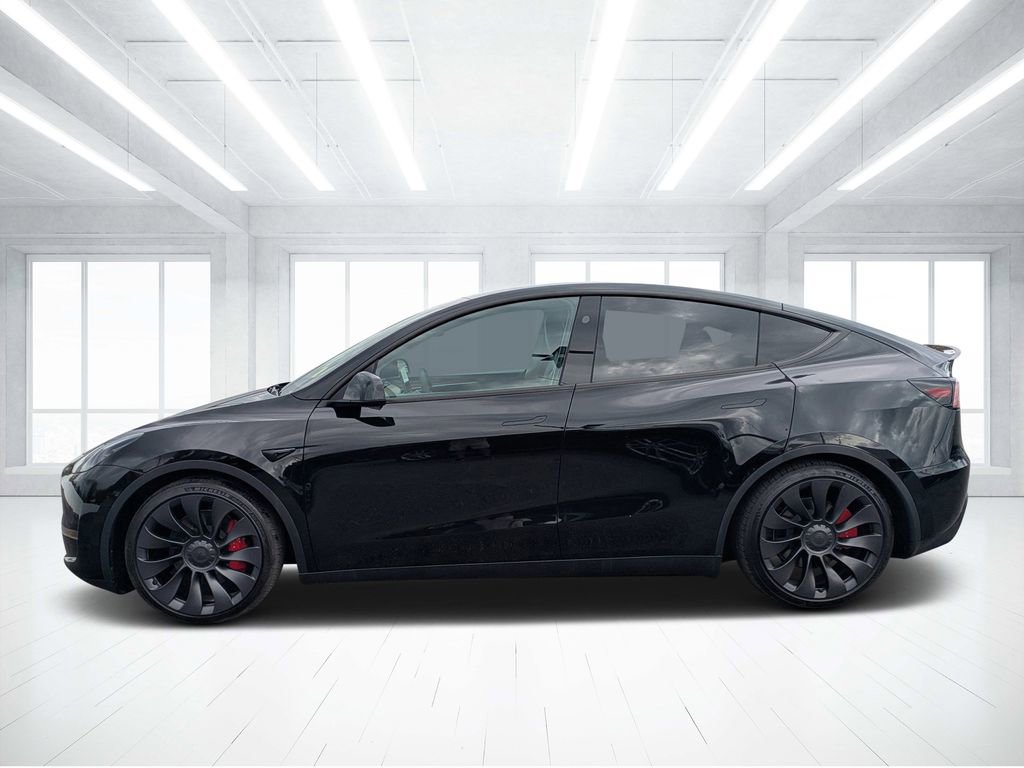Used 2024 Tesla Model Y Performance image 6