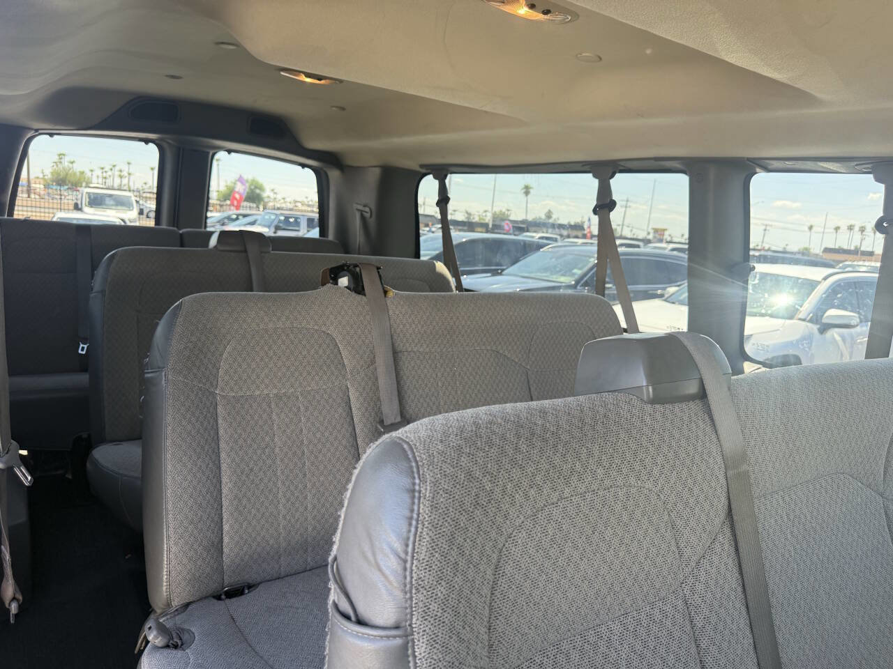 Used 2018 GMC Savana 3500 LT w/ LT Preferred Equipment Group image 27