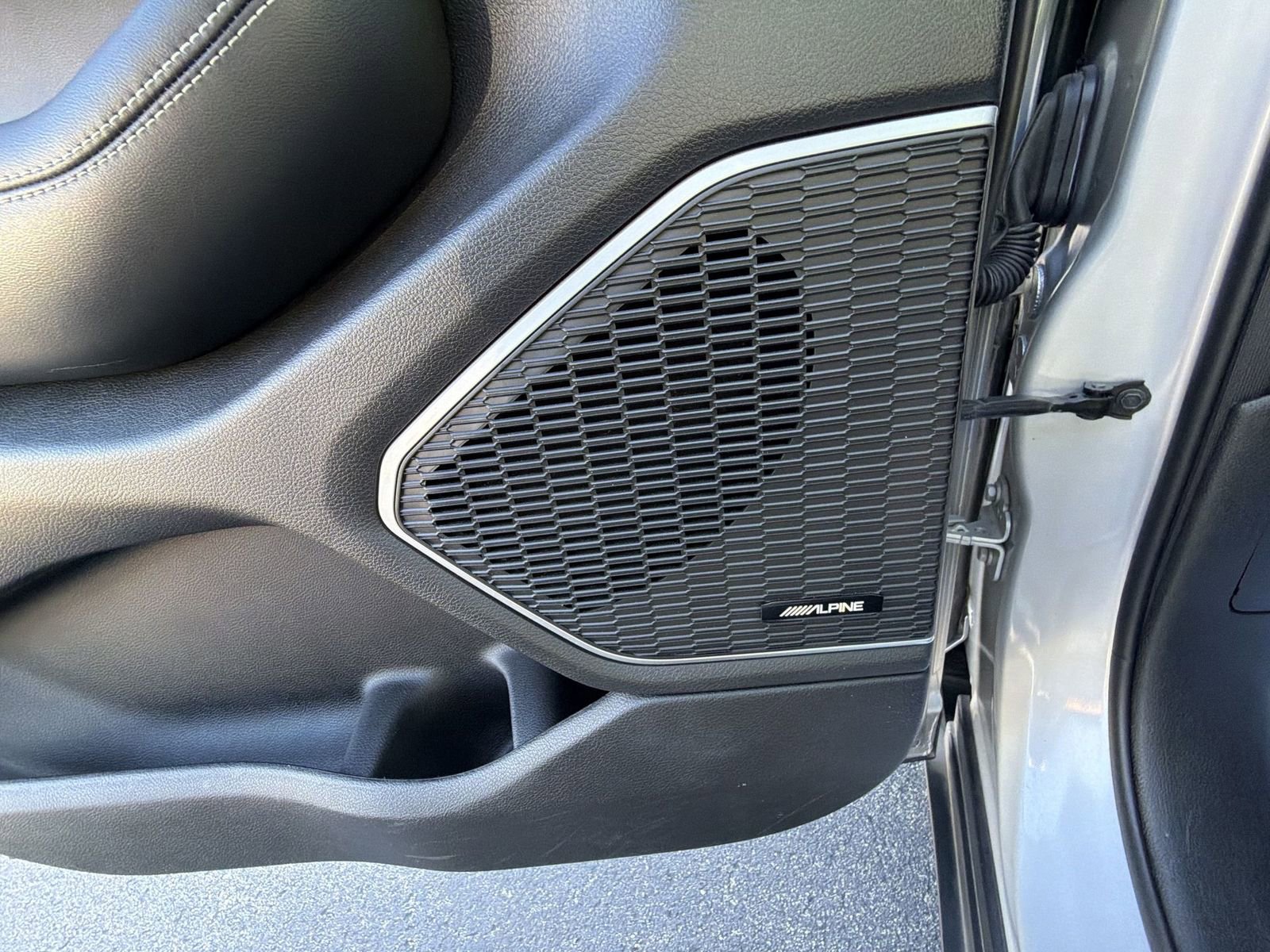 Used 2024 Jeep Grand Cherokee Limited 4xe image 23