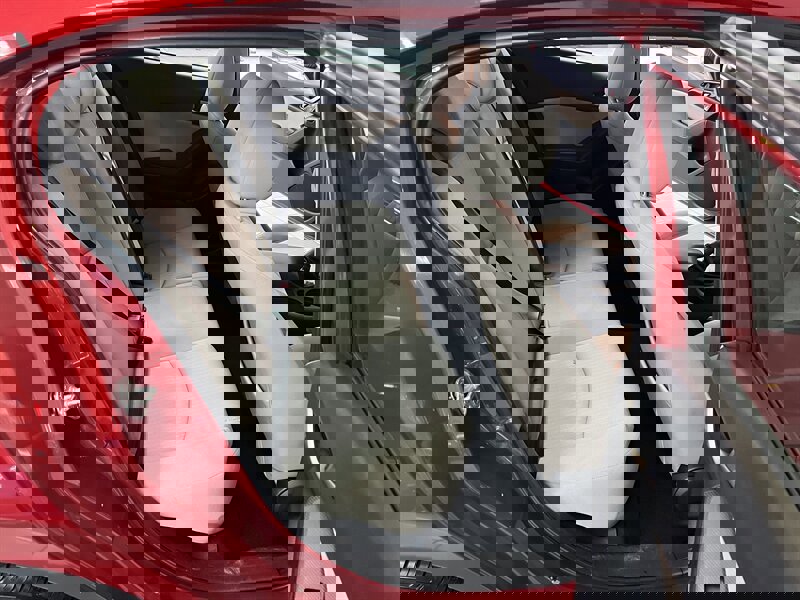 Used 2015 MAZDA MAZDA3 i Sport image 23