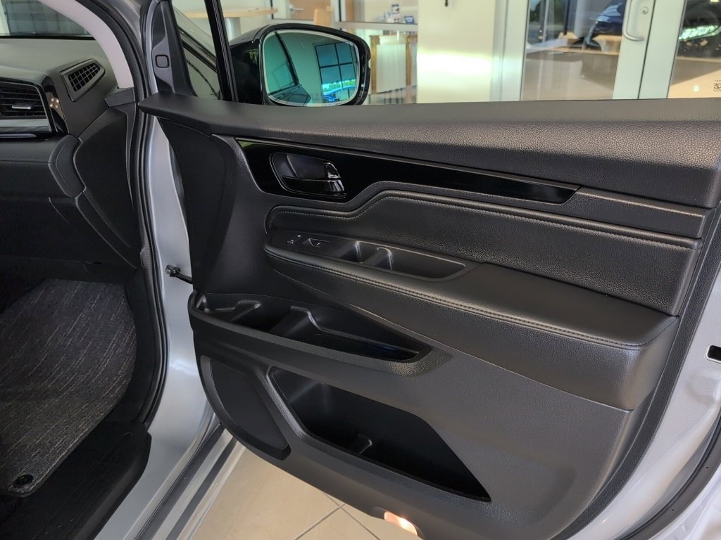 Used 2025 Honda Odyssey Elite image 51