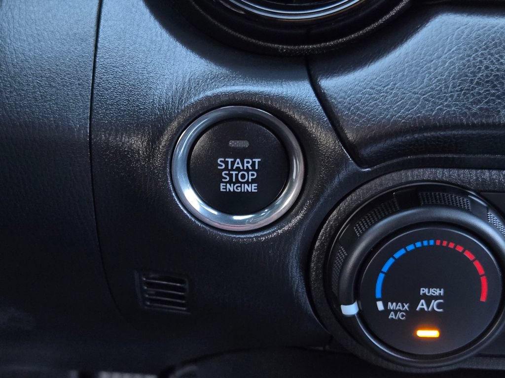 Used 2025 MAZDA MX-5 Miata RF Club RWD image 22