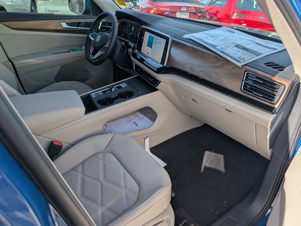 New 2025 Volkswagen Atlas SE image 25