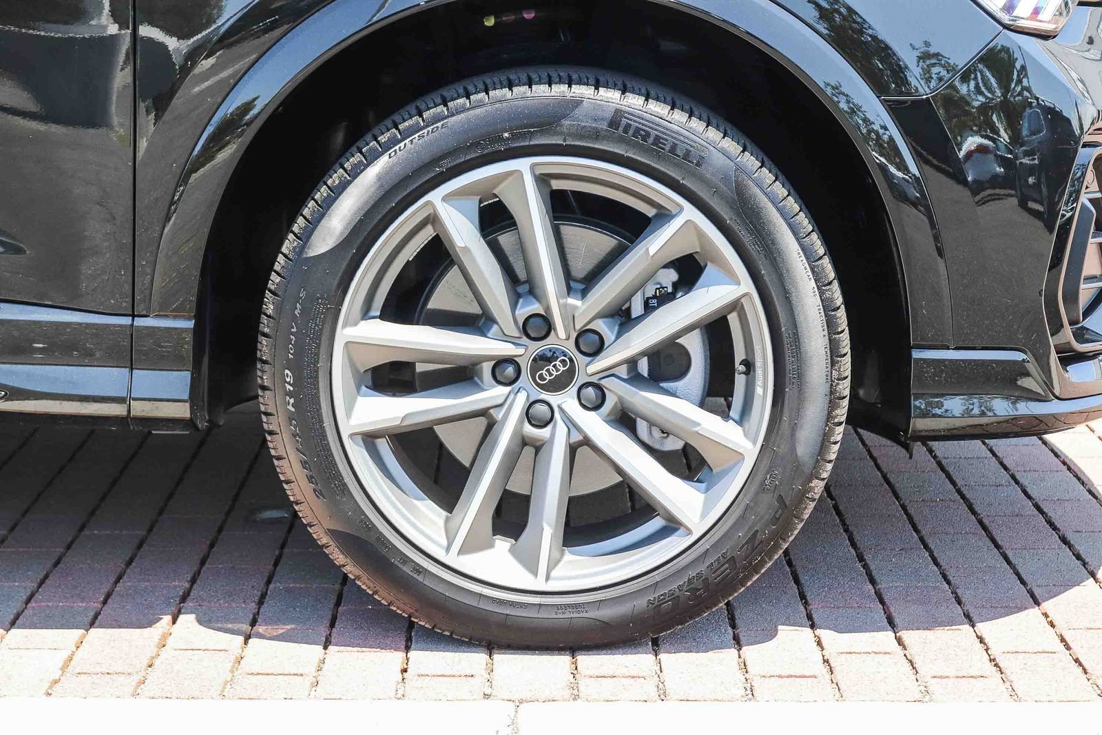 Certified 2024 Audi Q3 2.0T Premium Plus w/ Premium Plus Package AWD/4WD image 11