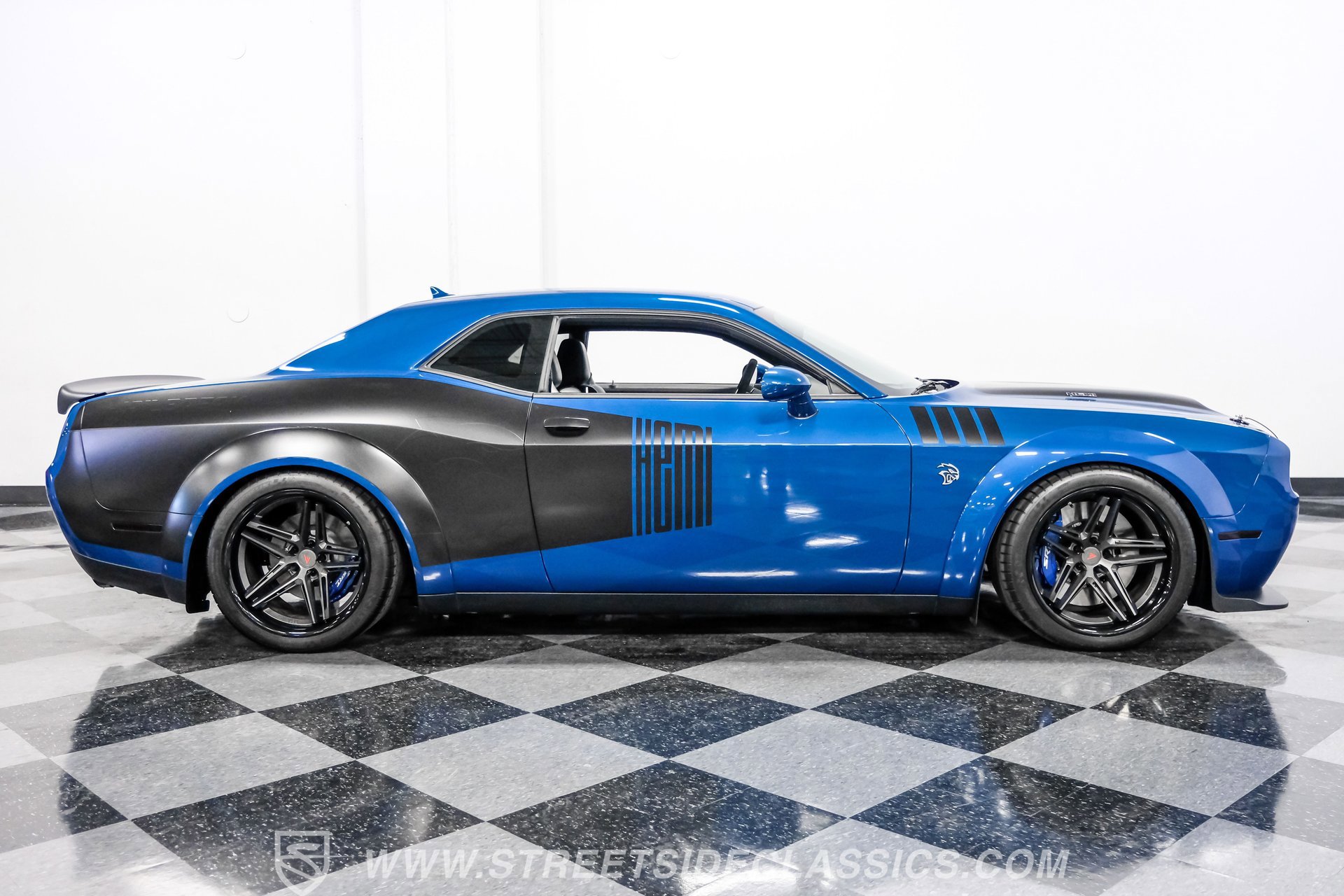 Used 2022 Dodge Challenger SRT Hellcat image 12