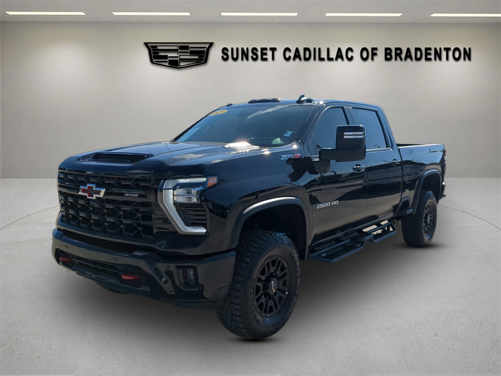 Used 2025 Chevrolet Silverado 2500 ZR2 w/ Technology Package image 8