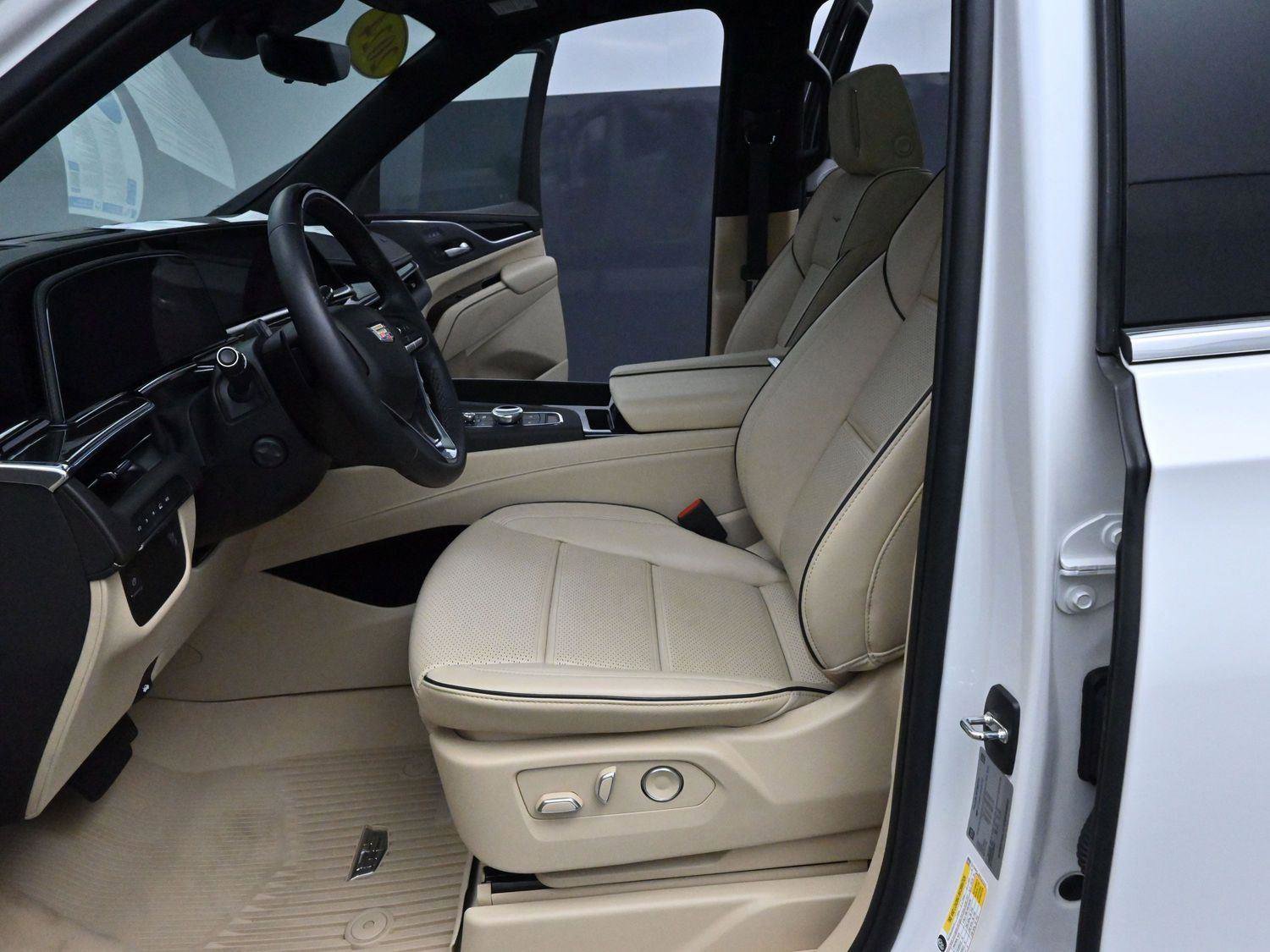 Certified 2024 Cadillac Escalade Premium Luxury w/ LPO, Floor Liner Package image 15