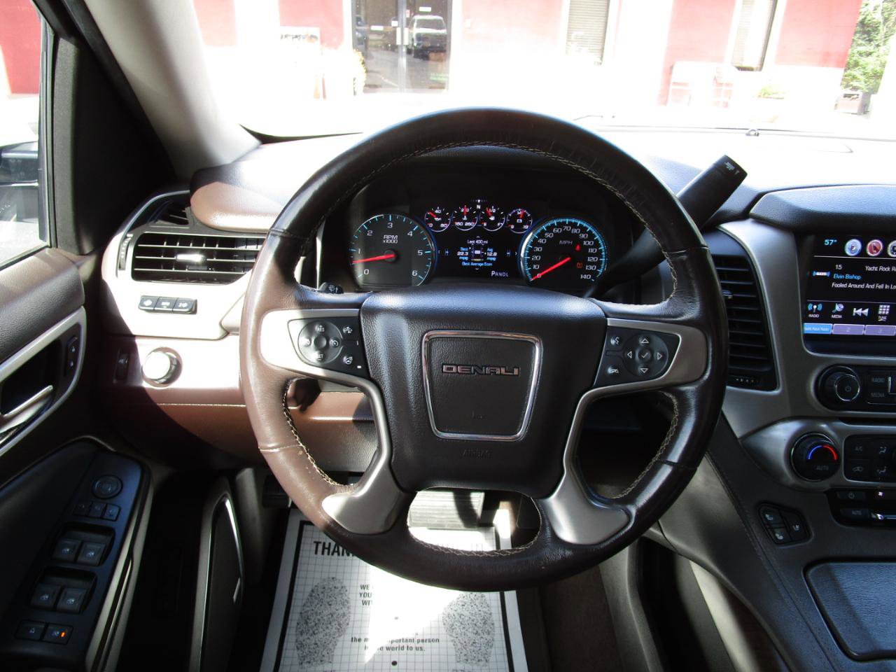 Used 2018 GMC Yukon XL Denali w/ Denali Ultimate Package RWD image 11