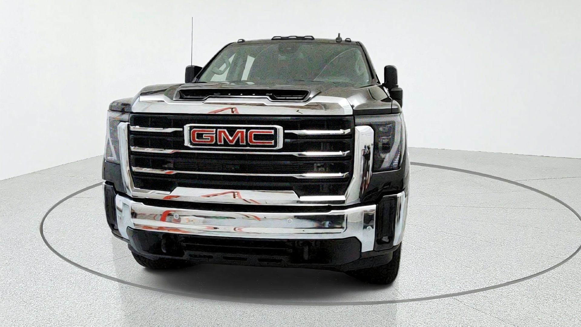 Used 2025 GMC Sierra 2500 SLE w/ SLE Value Package; AWD/4WD image 8