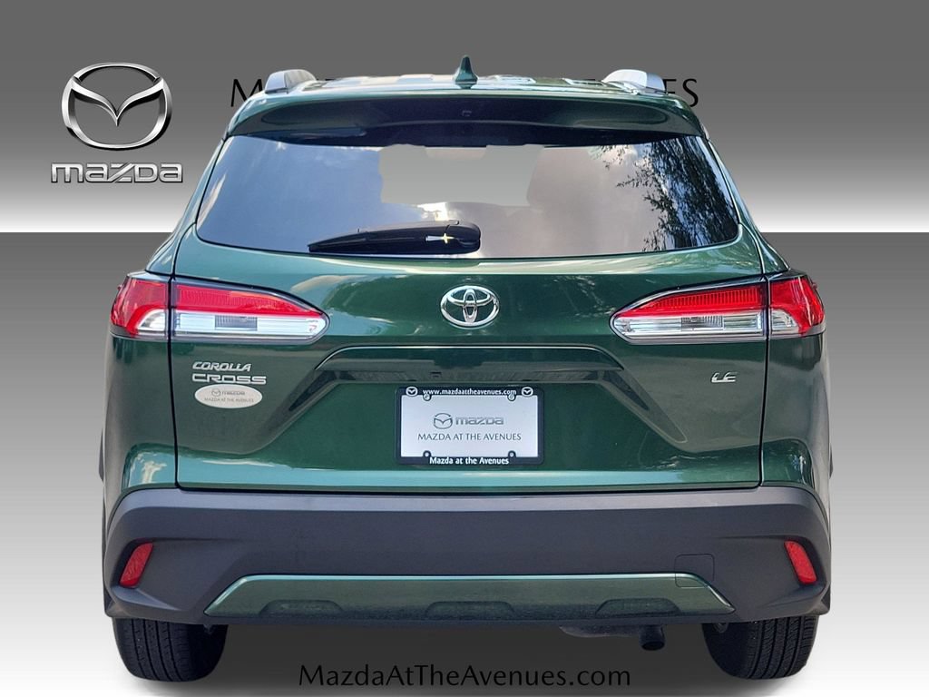Used 2024 Toyota Corolla Cross LE FWD image 9