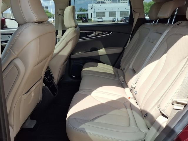 Certified 2022 Lincoln Nautilus Reserve w/ Luxury Package image 5