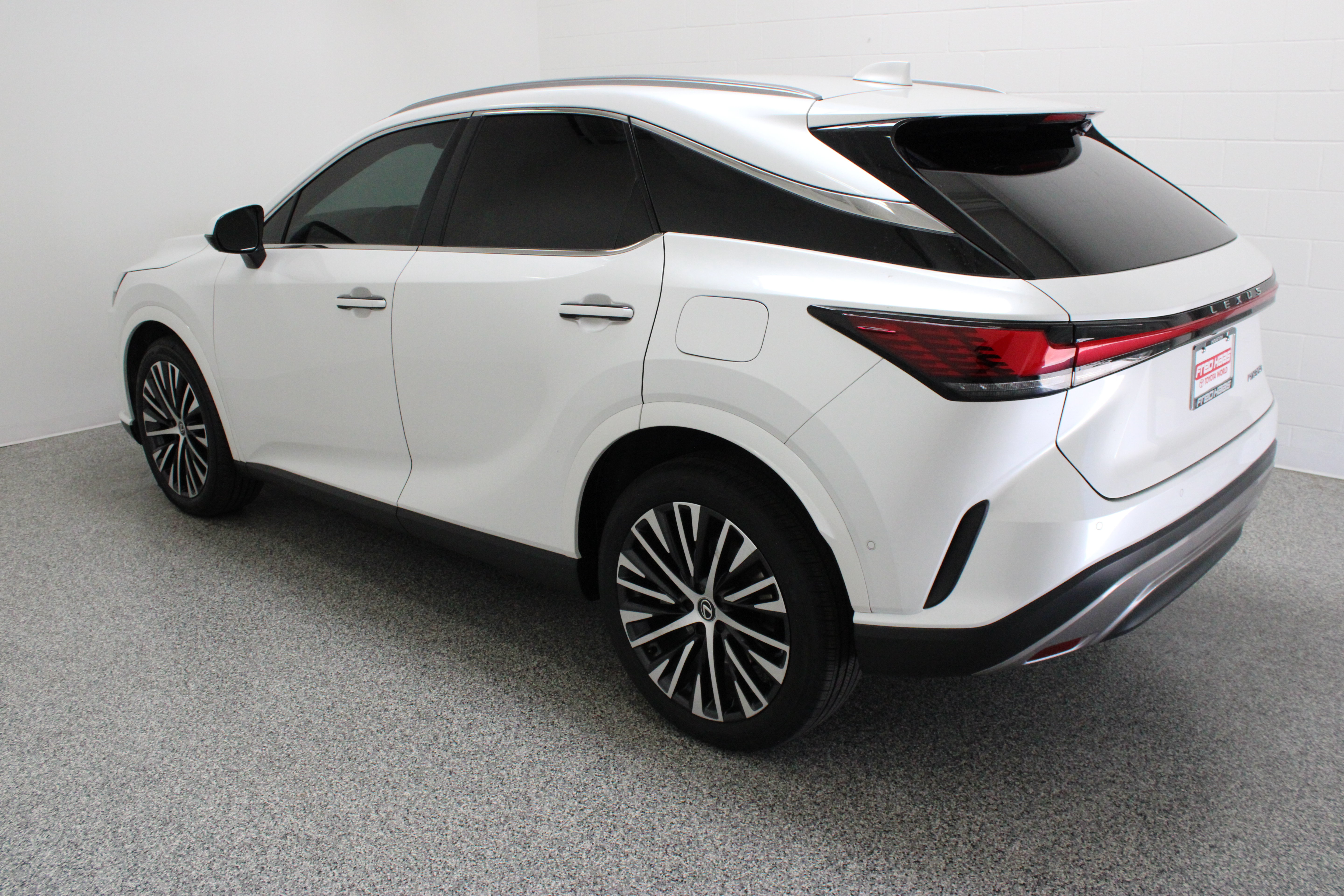 Used 2024 Lexus RX 350 Premium Plus w/ Convenience Package FWD image 9