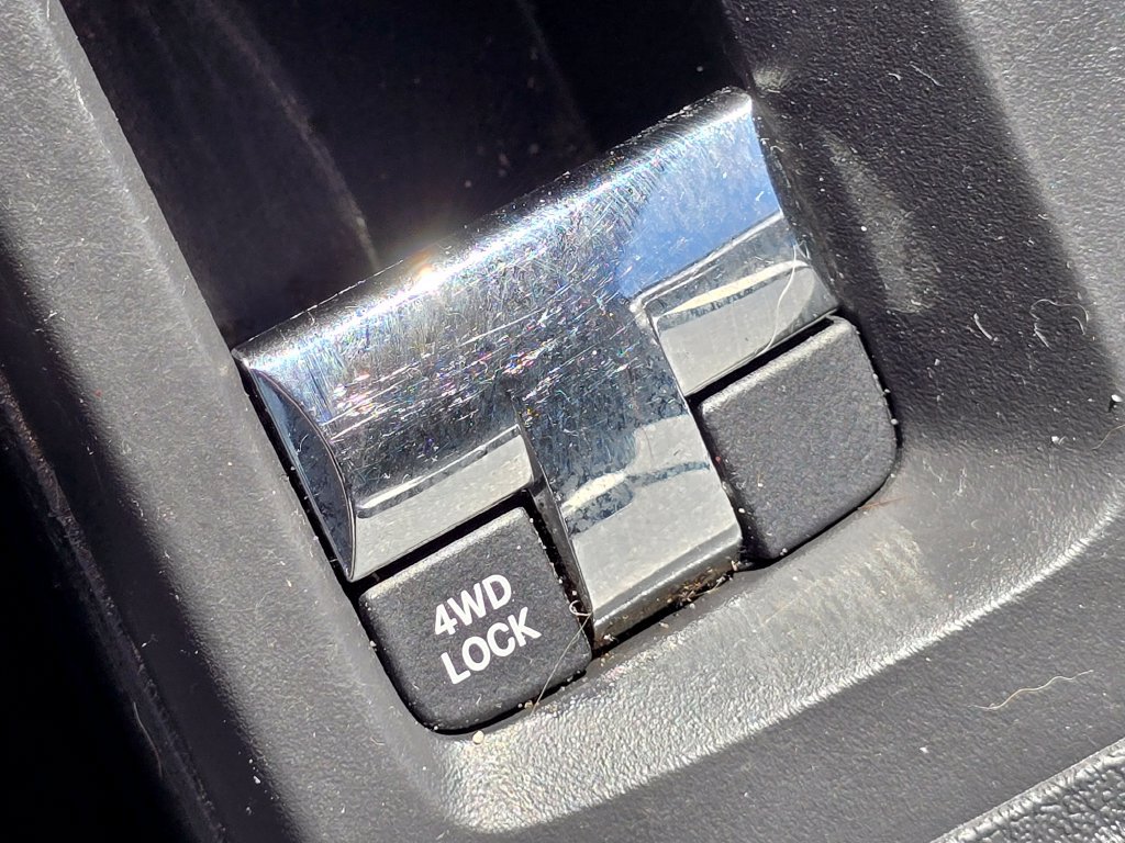 Used 2017 Jeep Compass High Altitude AWD/4WD image 6