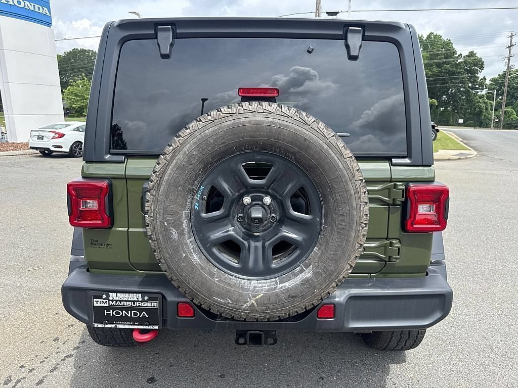 Used 2021 Jeep Wrangler Unlimited Rubicon AWD/4WD image 5