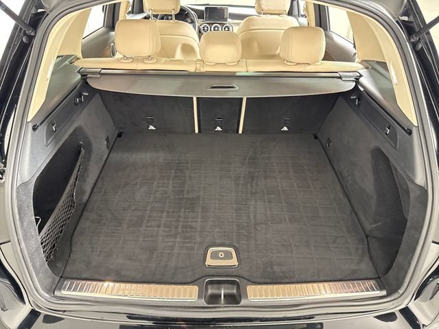 Used 2017 Mercedes-Benz GLC 300 4MATIC image 19