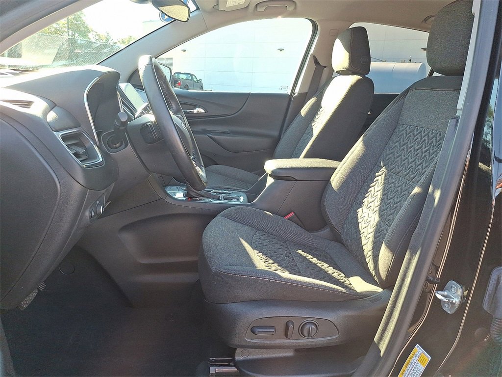 Used 2022 Chevrolet Equinox LT image 16