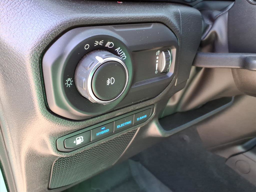 Used 2023 Jeep Wrangler Unlimited AWD/4WD image 23