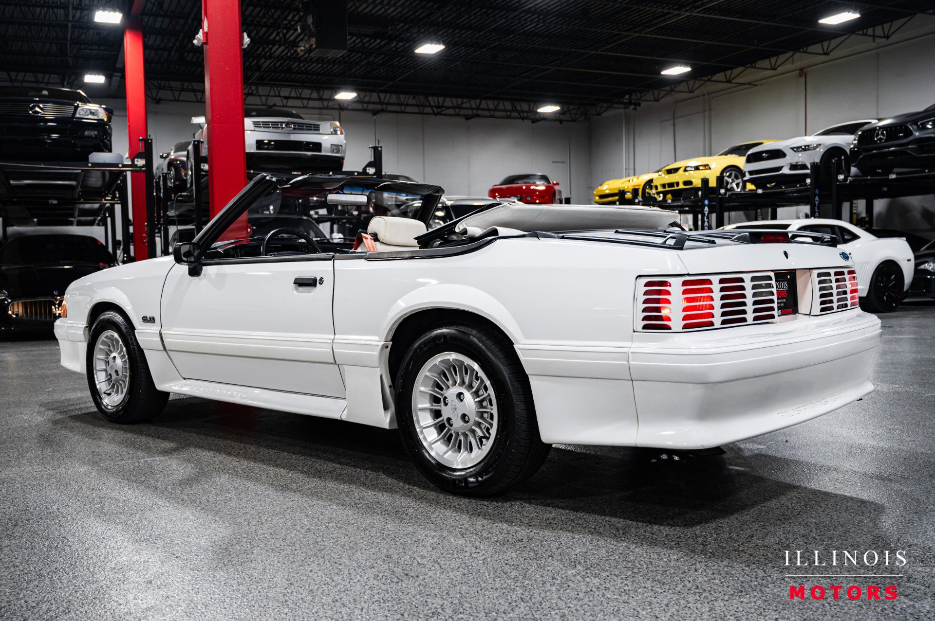 Used 1990 Ford Mustang GT image 3