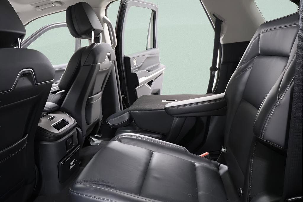 Used 2025 Lincoln Navigator Reserve image 26