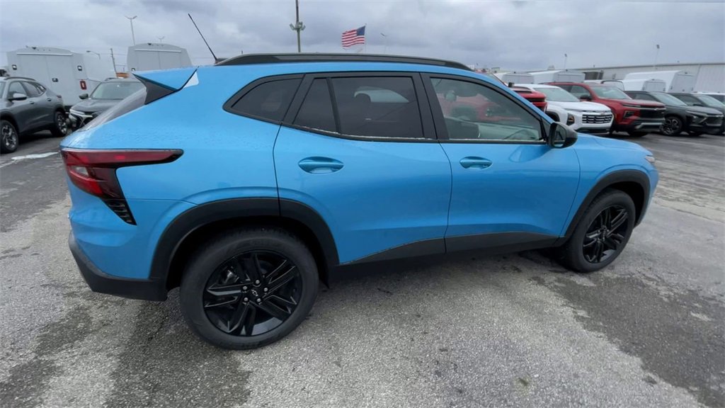 New 2026 Chevrolet Trax ACTIV w/ Sunroof Package image 2