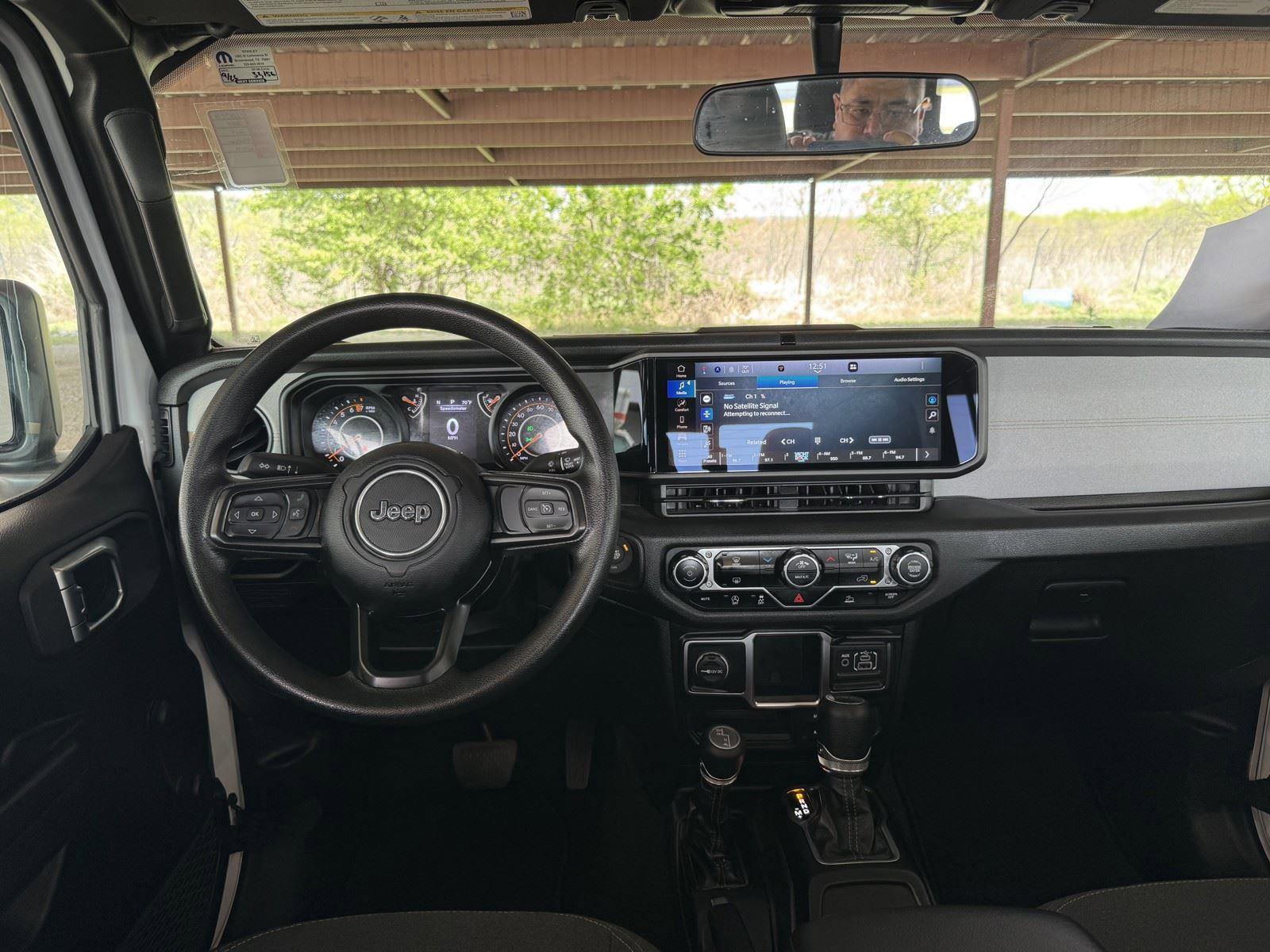 Used 2024 Jeep Gladiator Sport AWD/4WD image 20