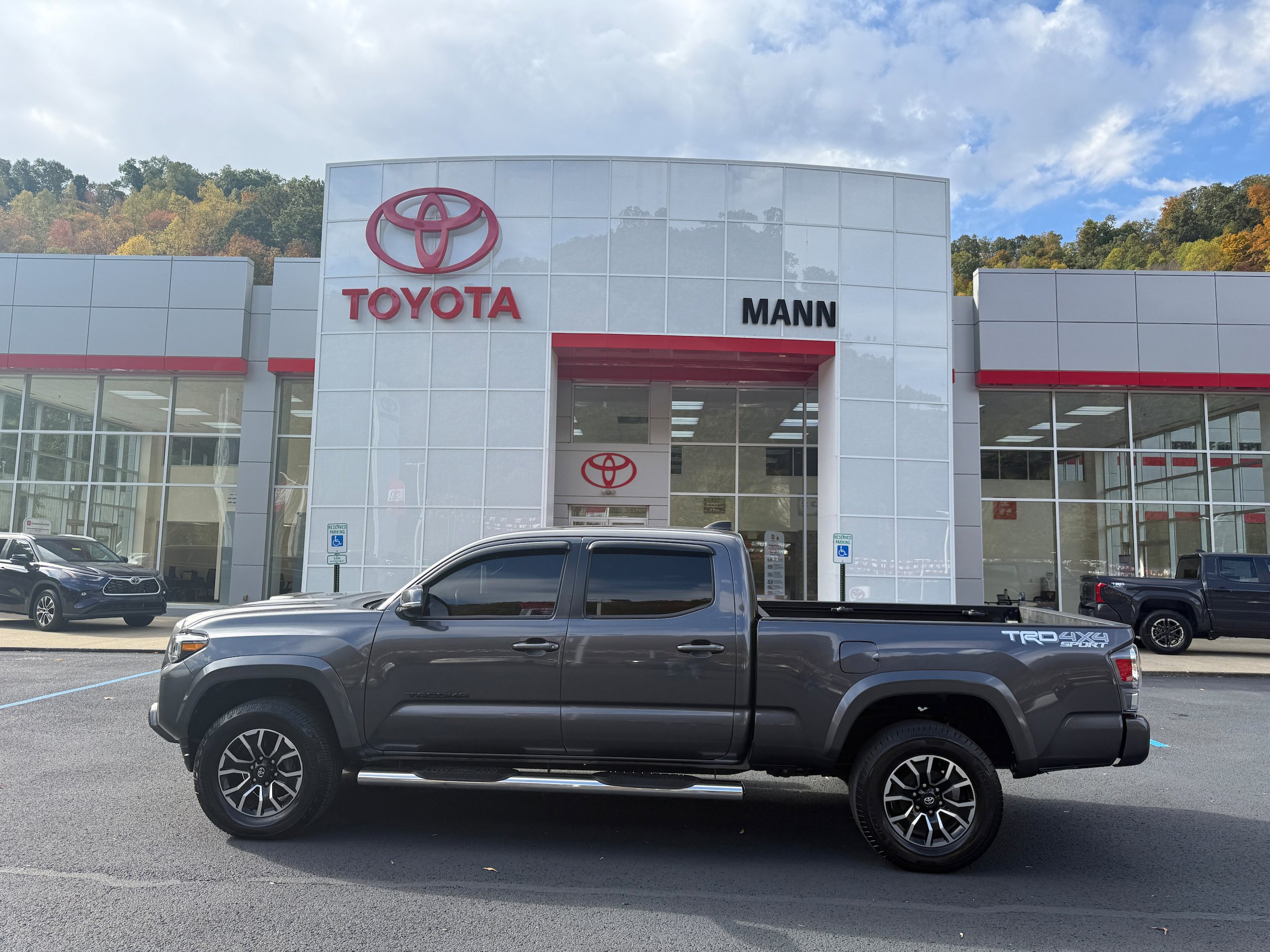 Used 2022 Toyota Tacoma TRD Sport w/ Technology Package