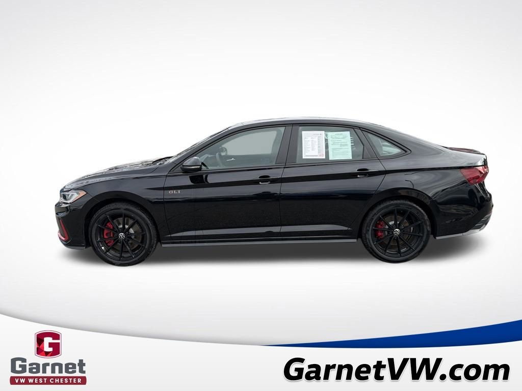 Used 2025 Volkswagen Jetta GLI Autobahn image 2