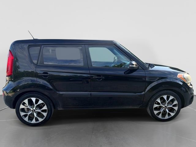 Used 2012 Kia Soul ! FWD image 2