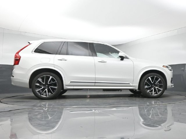 Used 2024 Volvo XC90 B6 Plus w/ Protection Package AWD/4WD image 17