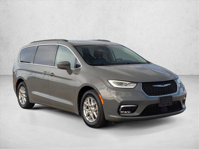 Used 2022 Chrysler Pacifica Touring-L image 3