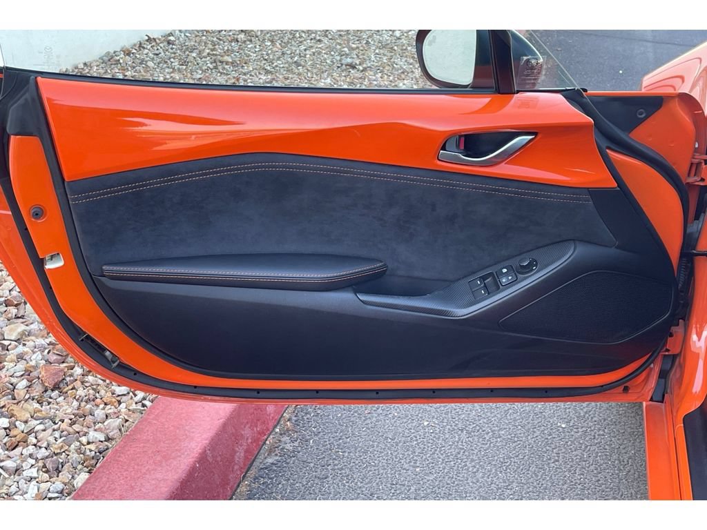 Used 2019 MAZDA MX-5 Miata 30th Anniversary RWD image 11