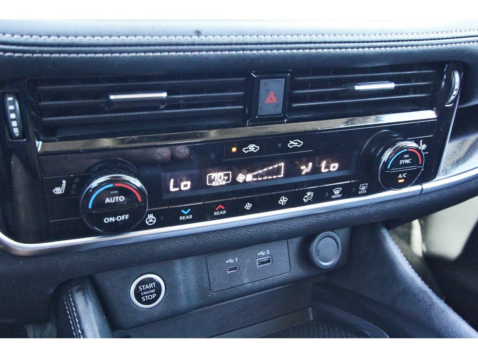 Used 2023 Nissan Rogue SL w/ SL Premium Package image 23