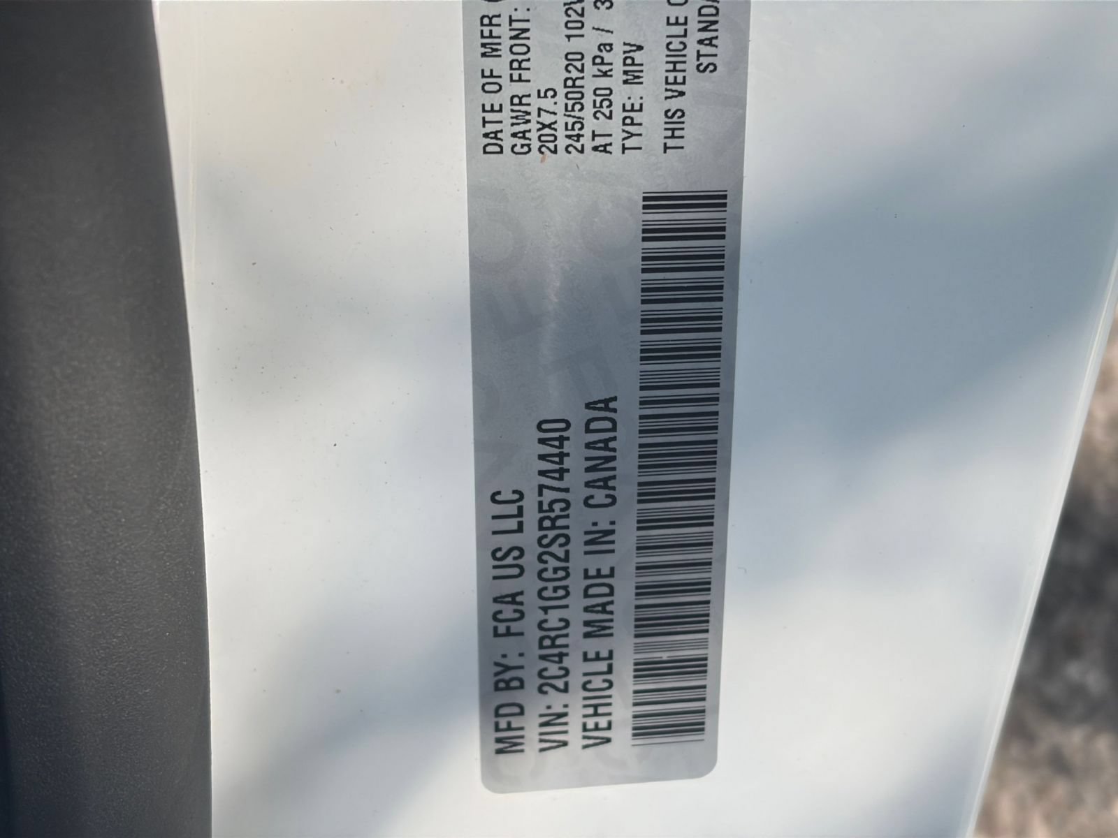 Used 2025 Chrysler Pacifica Limited FWD image 33