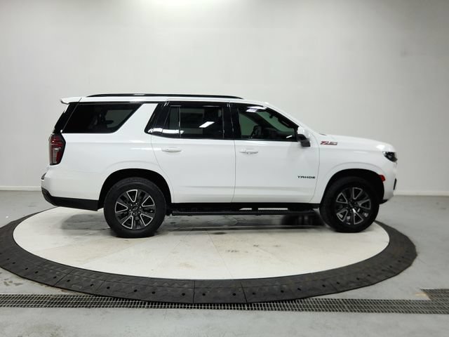 Used 2022 Chevrolet Tahoe Z71 w/ Luxury Package AWD/4WD image 9