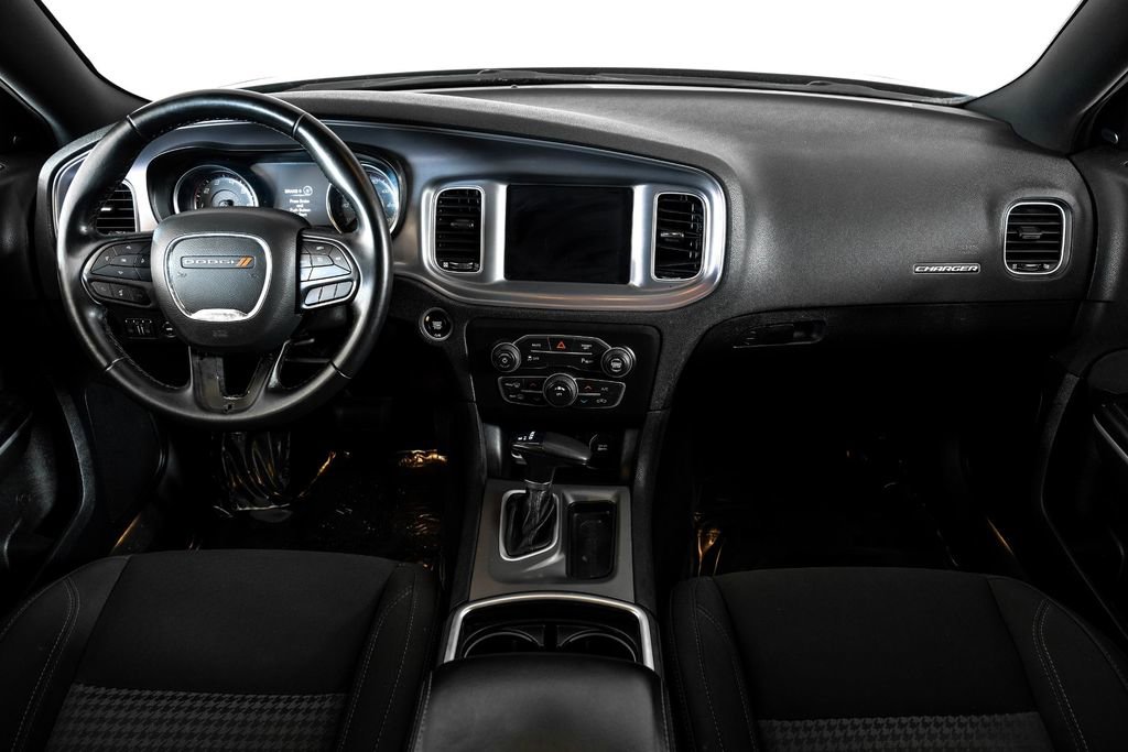 Used 2023 Dodge Charger SXT RWD image 12