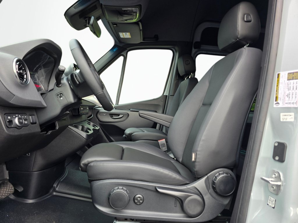 New 2026 Mercedes-Benz Sprinter 2500 image 11