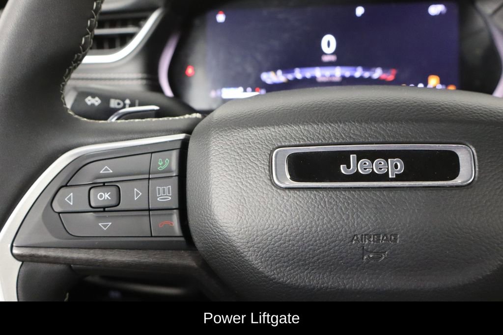 Used 2023 Jeep Grand Cherokee L Limited w/ Black Appearance Package image 8