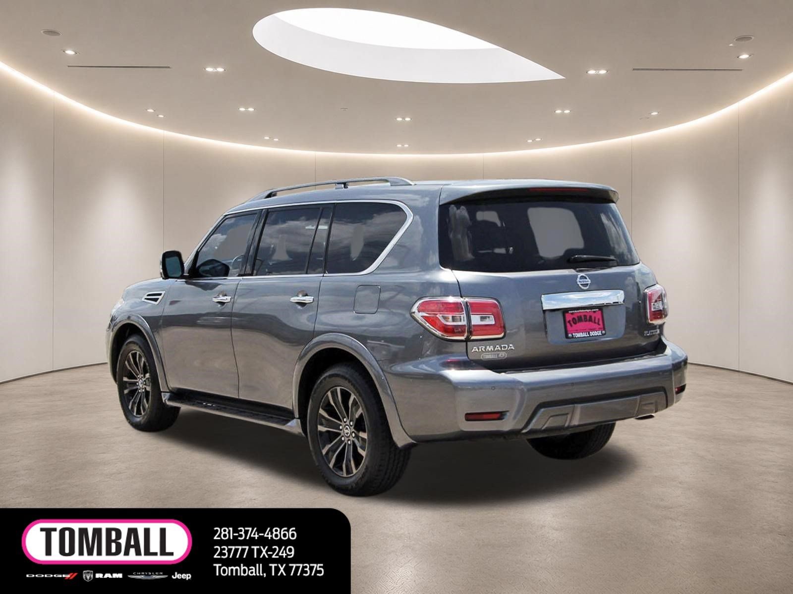 Used 2019 Nissan Armada Platinum w/ Captain's Chairs Package RWD image 5