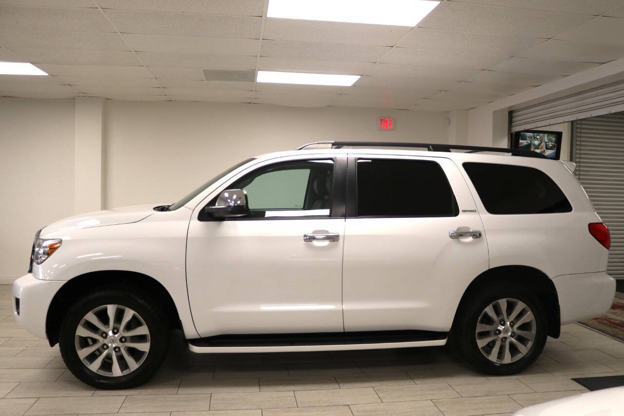 Used 2017 Toyota Sequoia Limited w/ Safety & Convenience Package AWD/4WD image 8