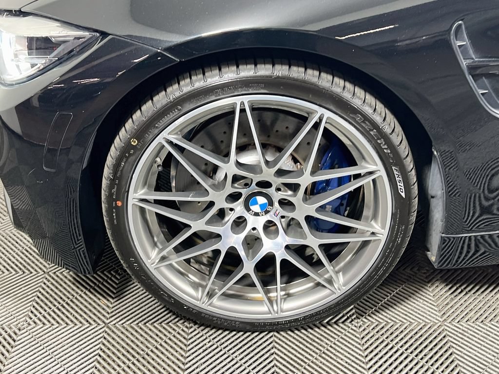 Used 2018 BMW M4 Convertible w/ Competition Package RWD image 28
