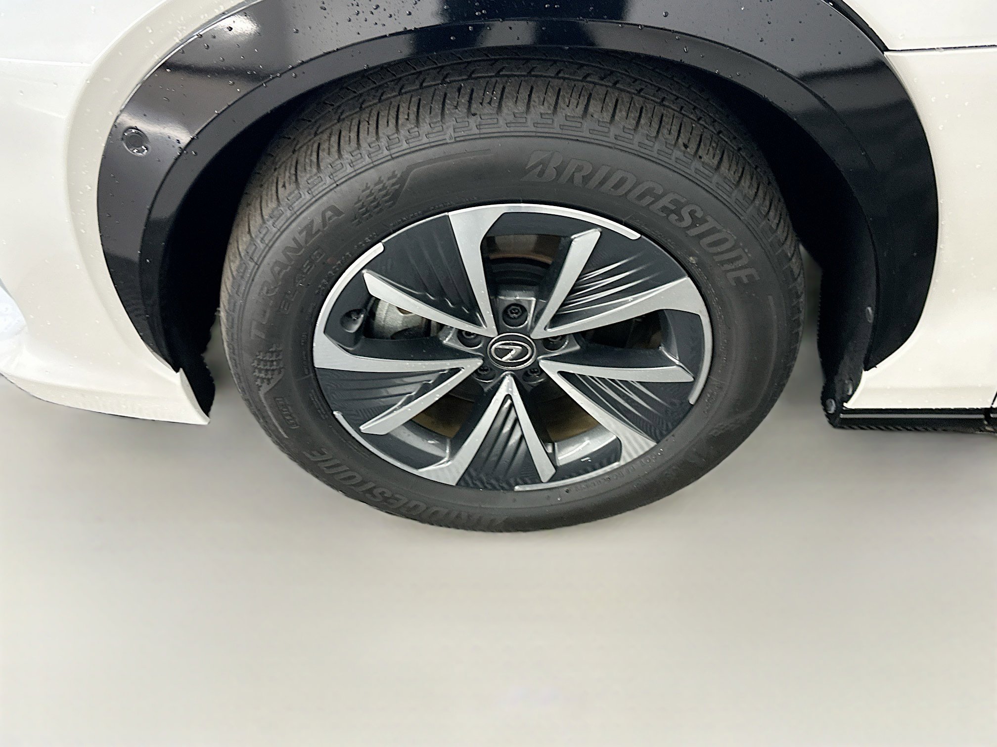 Used 2023 Lexus RZ 450e Premium w/ Technology Package AWD/4WD image 11