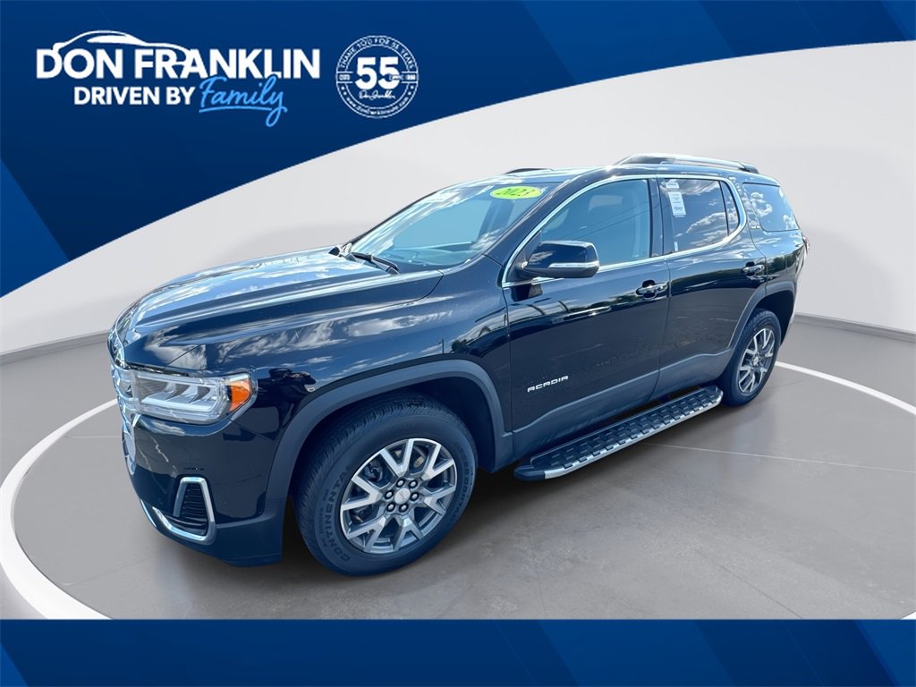 Used 2023 GMC Acadia SLE w/ Driver Convenience Package image 1