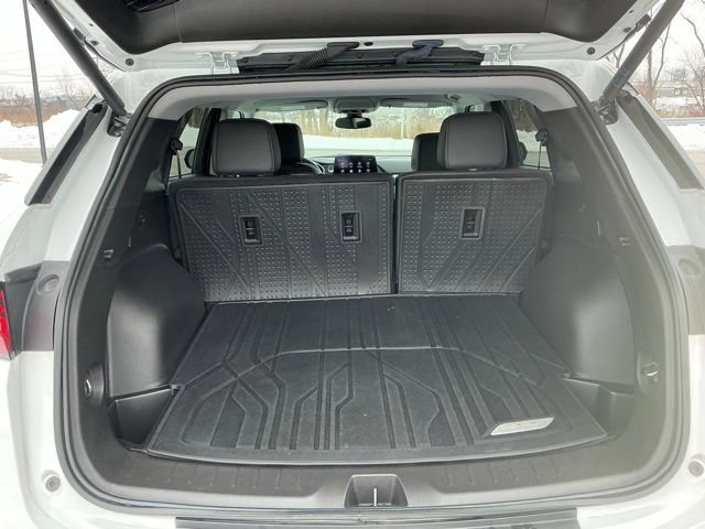 Used 2024 Chevrolet Blazer LT w/ Midnight/Sport Edition image 11